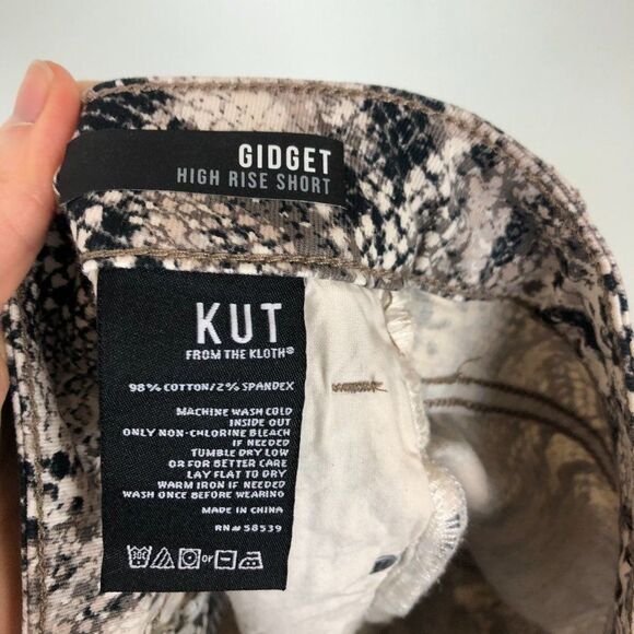 Kut from the Kloth Gidget Gray Snakeskin Print Raw Hem High Rise Shorts - Picture 5 of 6